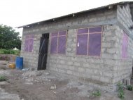 Kisarawe Schoolproject &raquo; Het dak zit er op